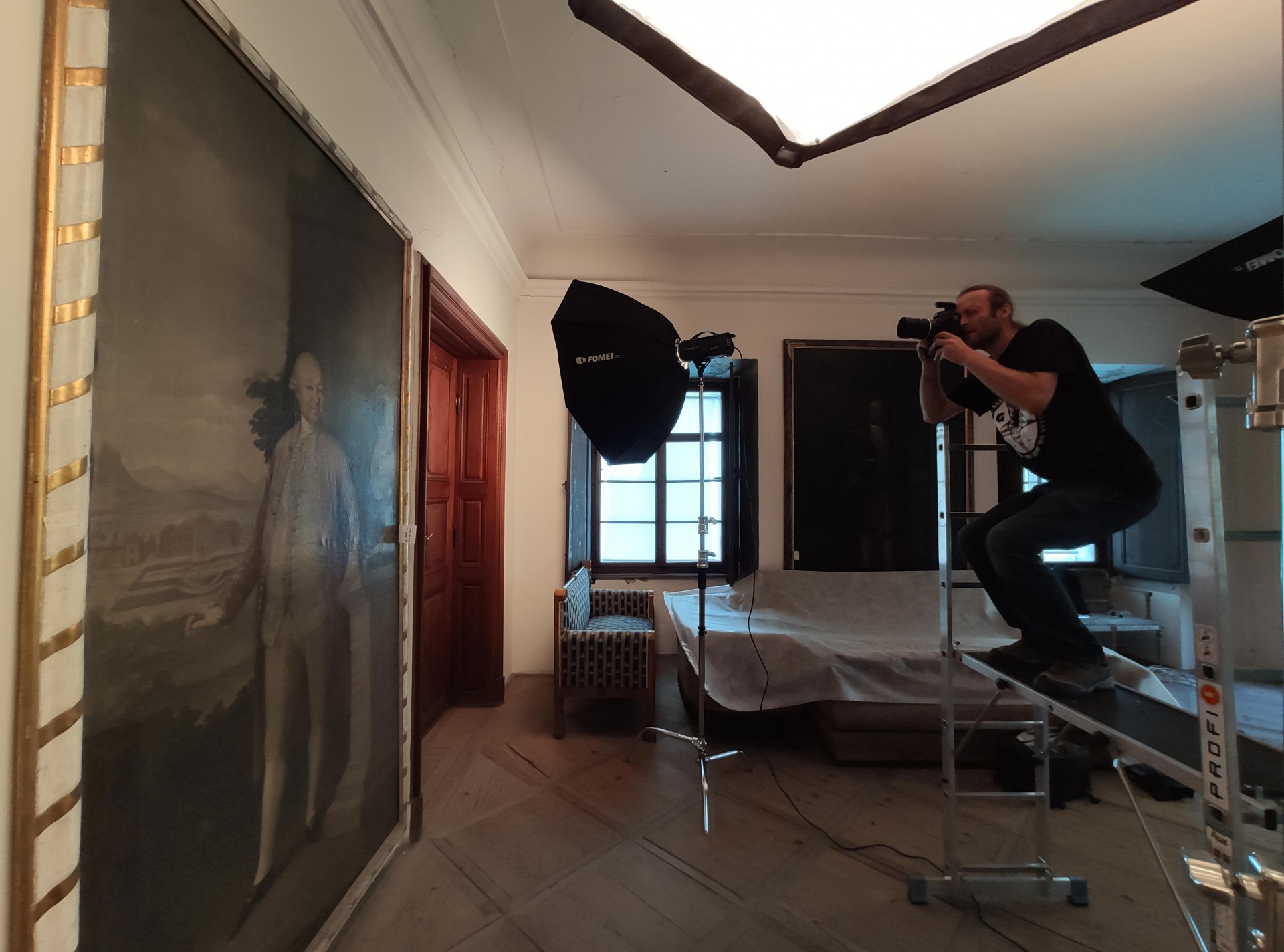 Preparation of Painting Digitization at the Vizovice Chateau